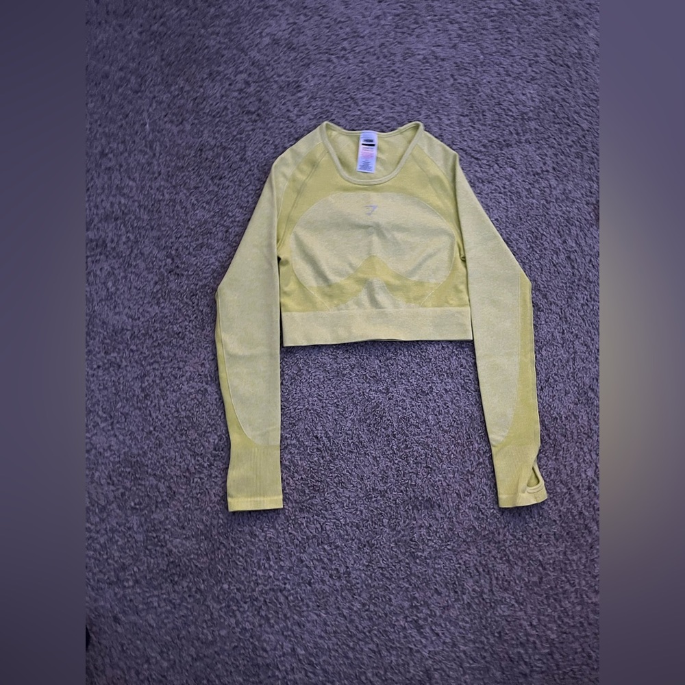 Gymshark{Neon Yellow}[long sleeve crop-Top with open back] (L)